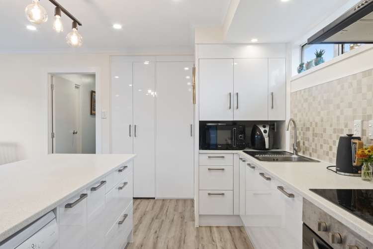 5 Huia Street Waiuku_13