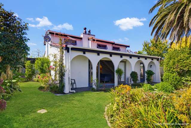 Immaculate, Fully Renovated & Rich in Character