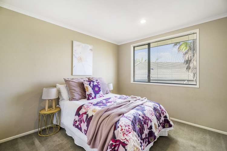 8 Admiralty Rise Gulf Harbour_19