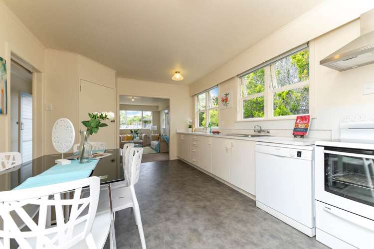 18 Fruitvale Road New Lynn_5