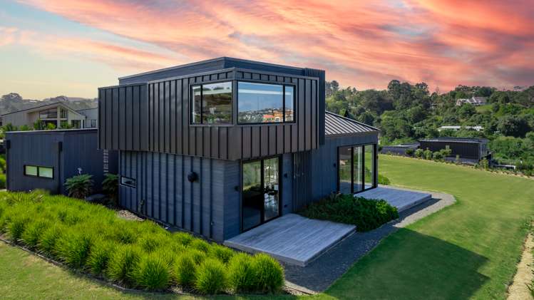 11 Laguna Place Matakatia_24