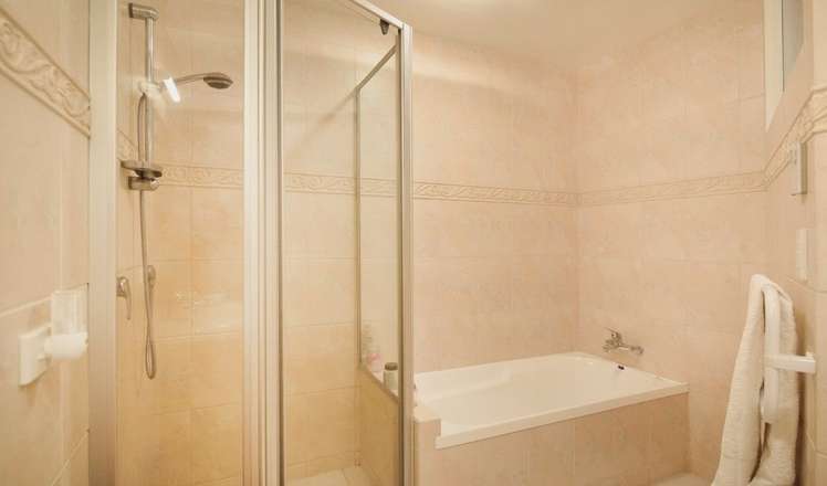 2g Weranui Road Waiwera_16