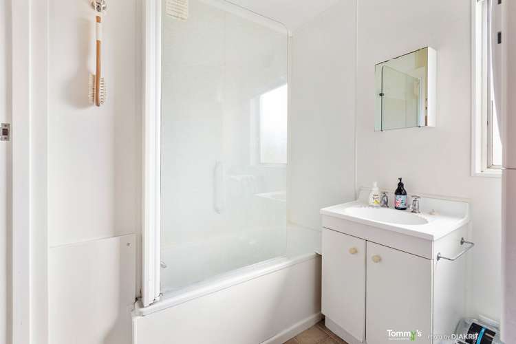 10/154 Onepu Road Lyall Bay_9