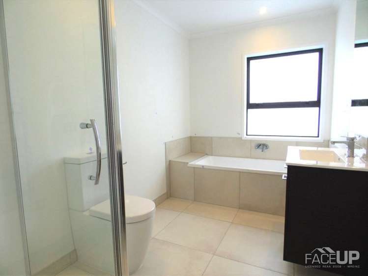 9/25 Sidney Wallingford Way Hobsonville_4