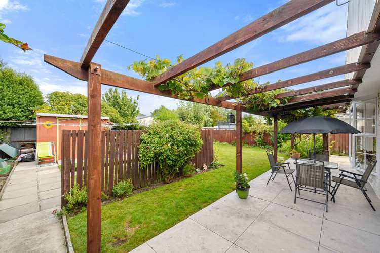 2/203 Main North Road Redwood_13