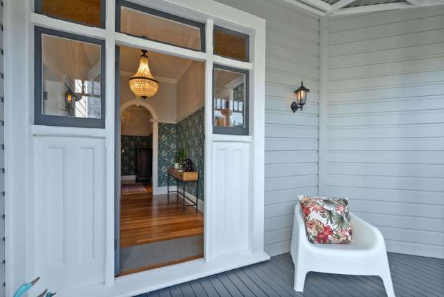 260 High Street North Carterton_3