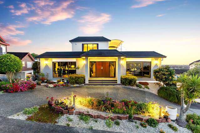 Expansive Family Layout + Breathtaking Panorama