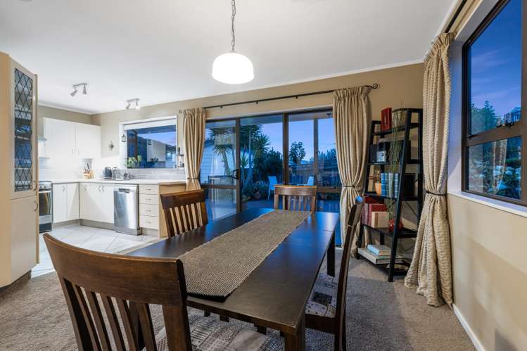 61 Albatross Close Whitby_4