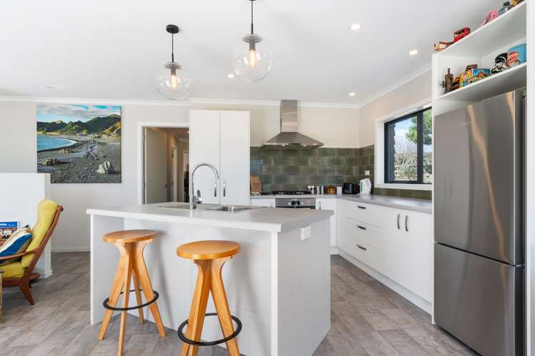 2766 Lake Ferry Road Pirinoa_5