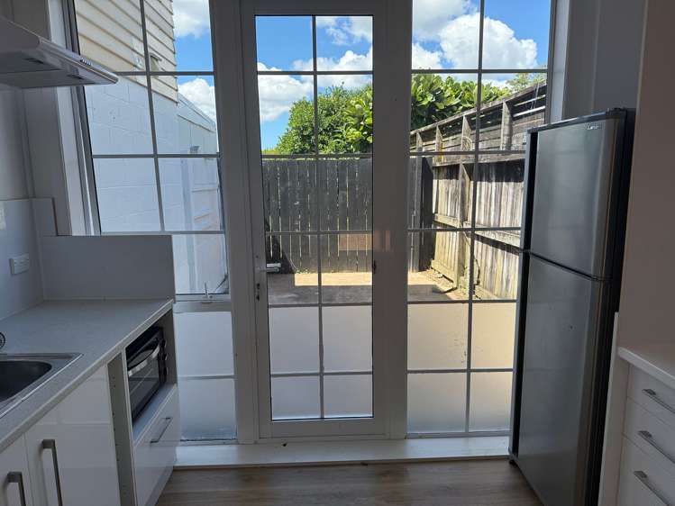 7 Gane Lane Te Atatu Peninsula_3