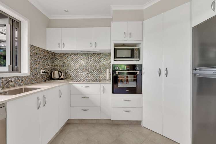 7 Bahamas Key Papamoa_7