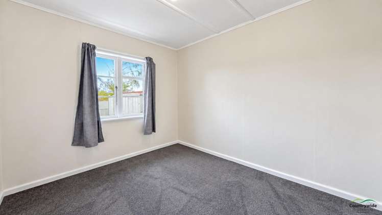 17 Esk Crescent Tokoroa_6