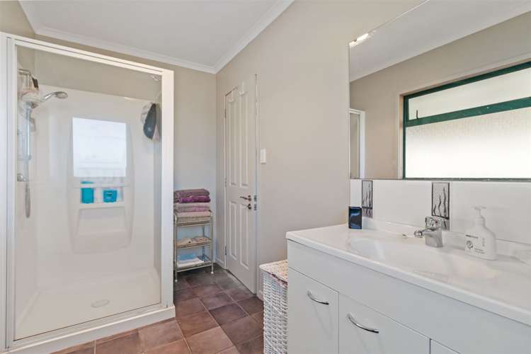 111 Pacific View Drive Whangamata_11