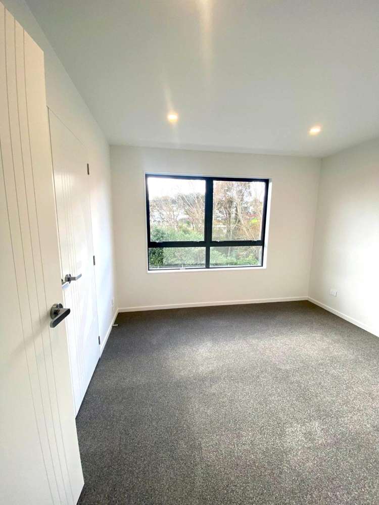 1D Dundale Avenue Blockhouse Bay_10