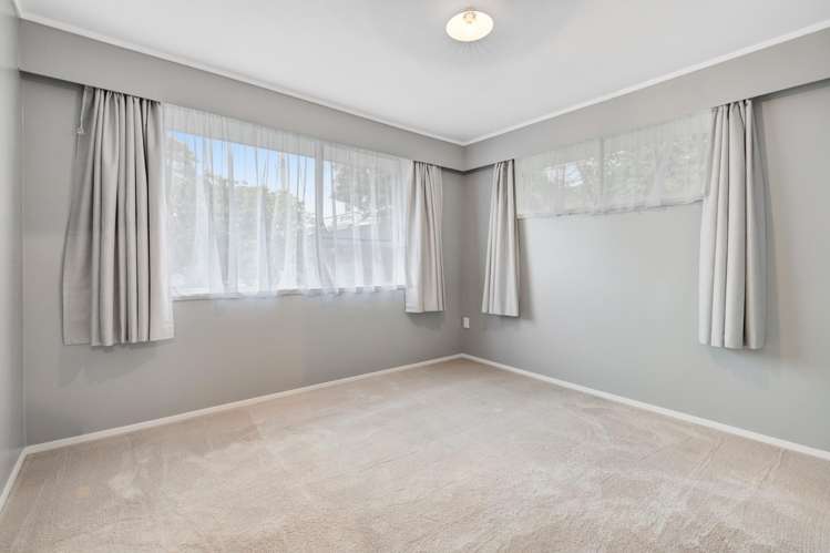 1/74 Chivalry Road Glenfield_7