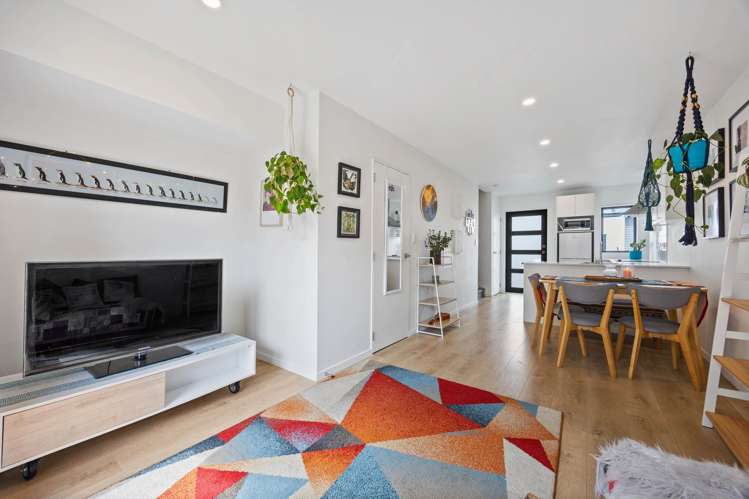 3/6 South Pacific Place Henderson_6