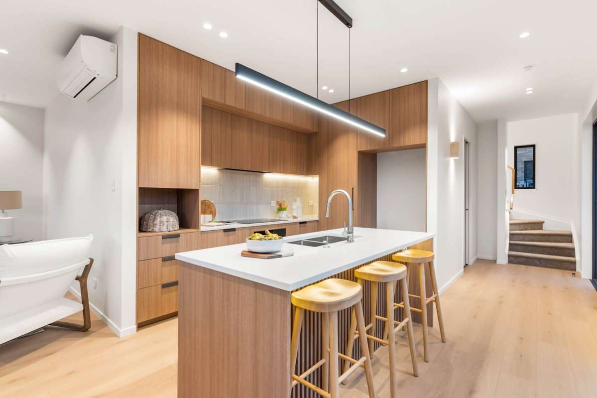 26-28 Weybridge Crescent_1