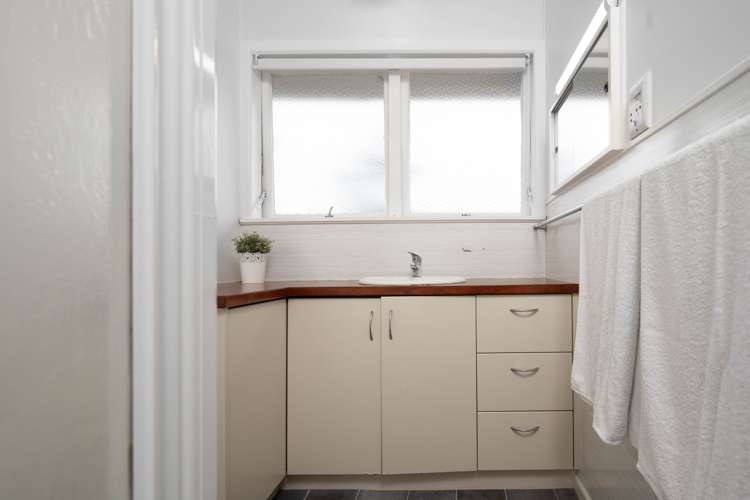 2/9 Roseburn Place Pakuranga_14