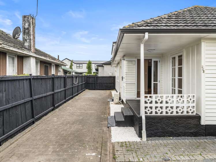 169 Russell Road Manurewa_14