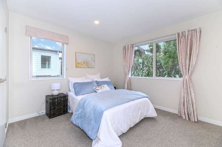 39 Remuremu Street Long Bay_27