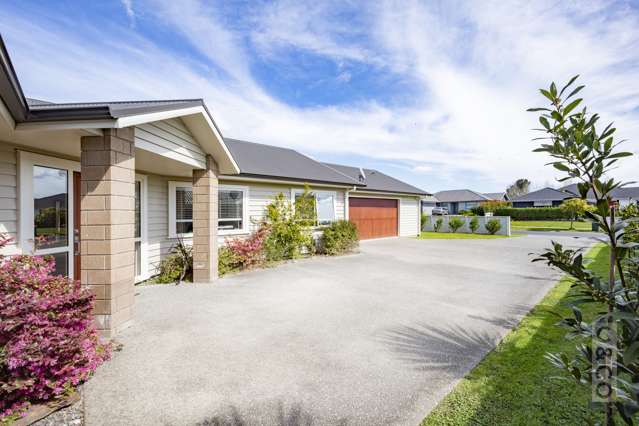 8 Larmer Drive Kumeu_2