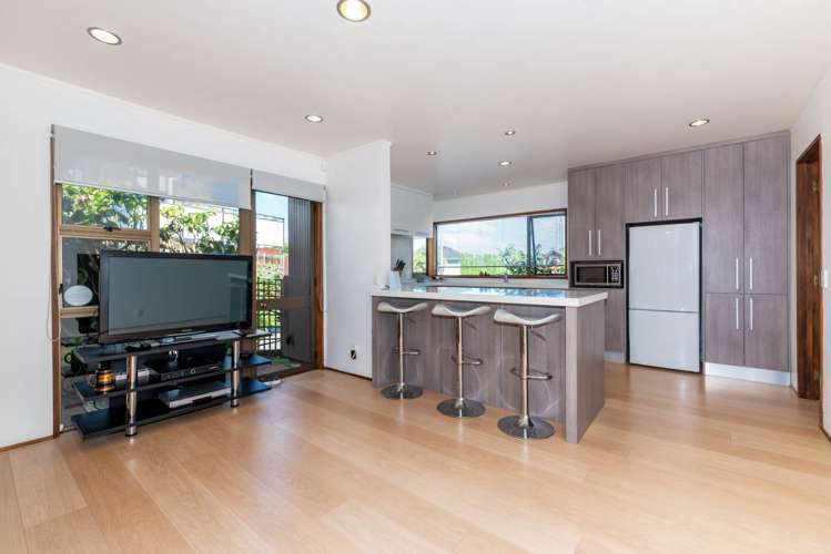 5 Pyatt Crescent Saint Johns_7