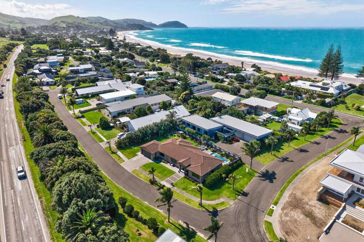 5 Beach Cove Wainui_22