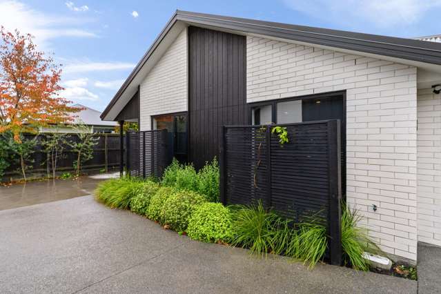 Hidden Halswell Gem, Modern, Sunny & Tucked Away