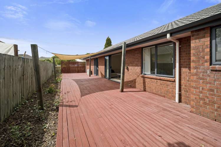 7 Puriri Crescent Hillcrest_10