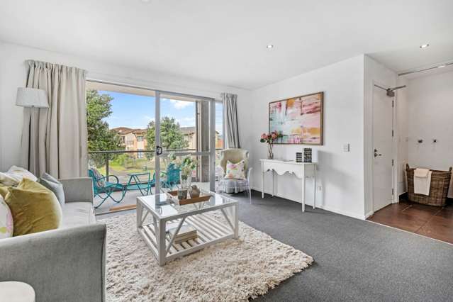 88B Michael Jones Drive Flat Bush_4