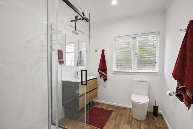 802 Richmond Street Thames_8