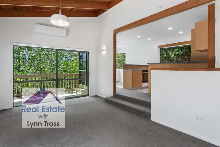 329 Beach Road (Off Pah Road) Onerahi_7