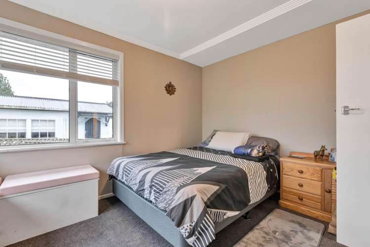 22 Brecon Road Stratford_15