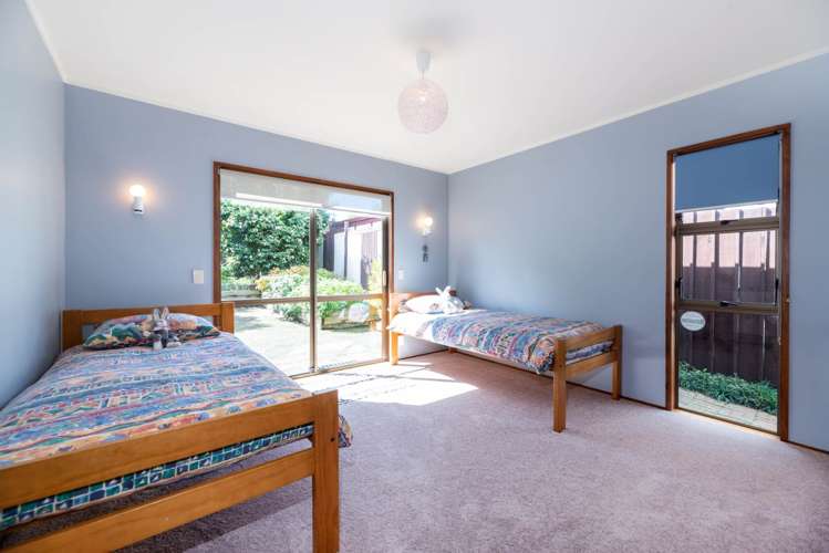 5 Pyatt Crescent Saint Johns_12