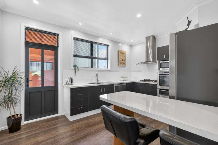 38 Montgomery Crescent Clouston Park_33