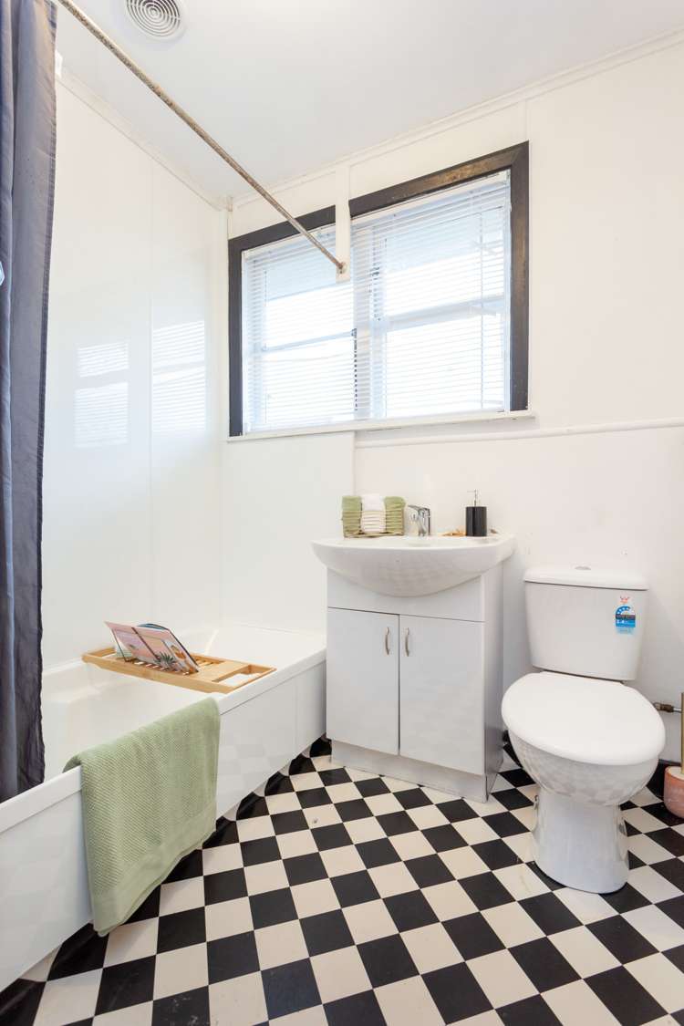 24 Station Street Tirau_14