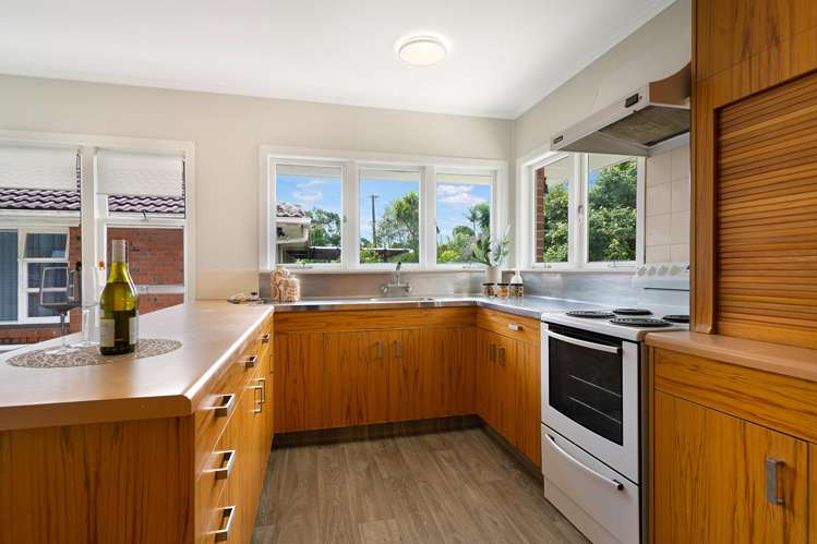 38 Kohekohe Street New Lynn_10