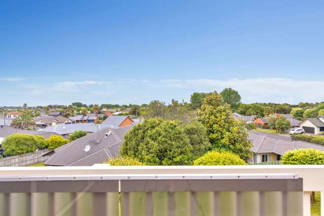 4-Bedroom, 3 Car Garaging & A View!