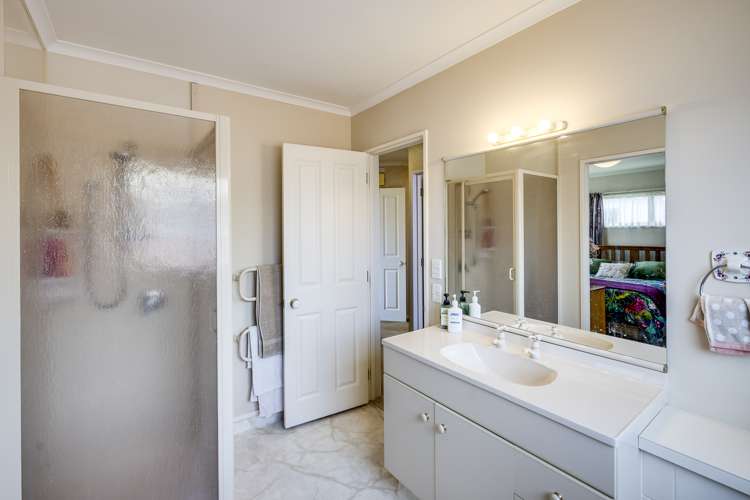 17 Sloane Place Taradale_12