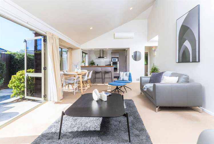 4 Highgrove Way The Wood_9