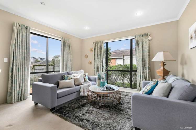 8 Andersons Road Oteha_10