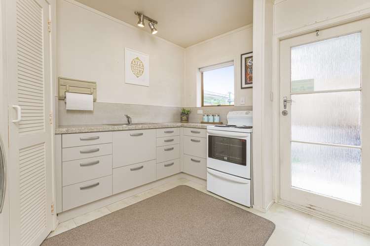 2/34 Wellington Street Papakura_5