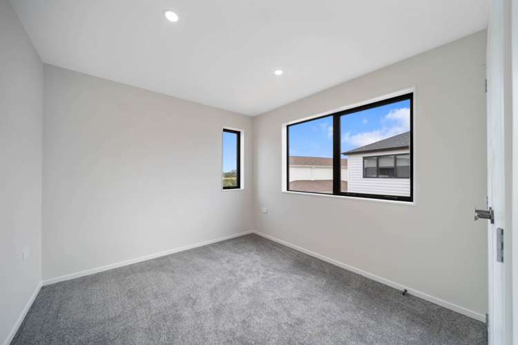 7 Whata Street Clarks Beach_19