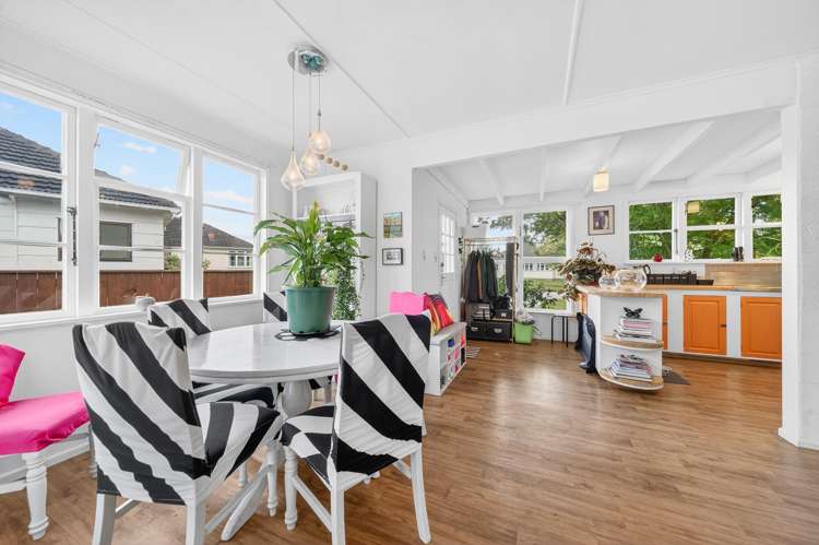 13 Churchill Avenue Lansdowne_7