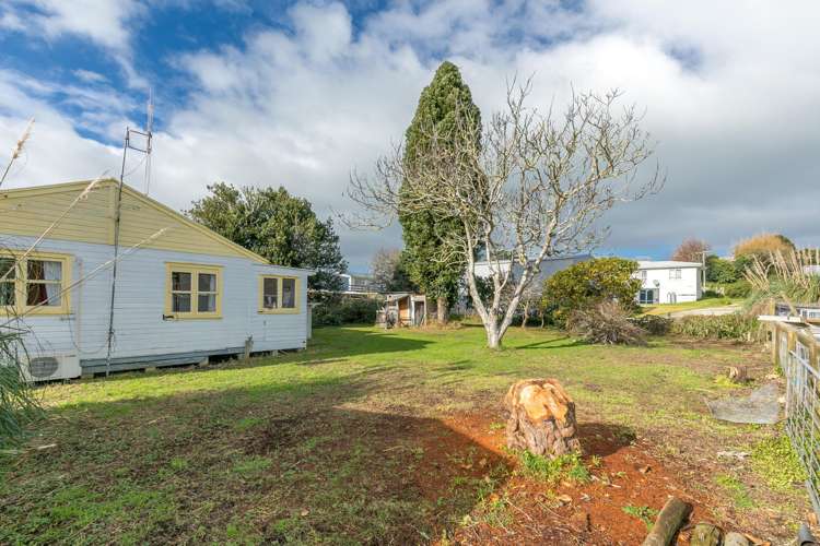 1215 Pouewe Street Kawhia_21