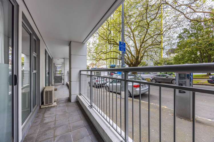 008/1 Parliament Street Auckland Central_6