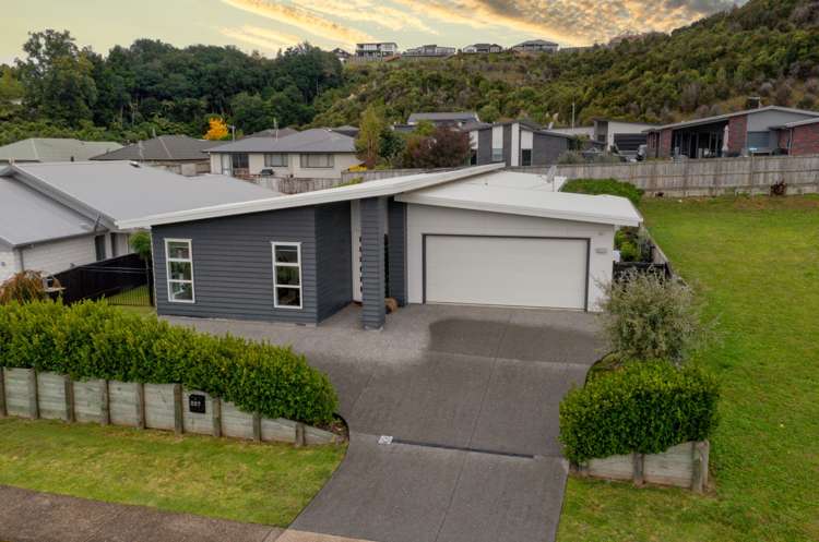 227 Lakes Boulevard Pyes Pa_28