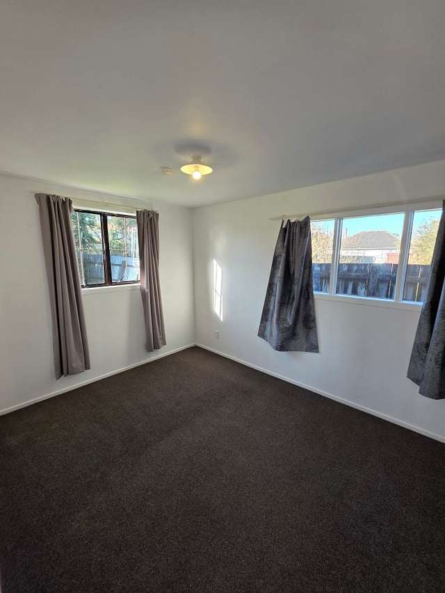 16 Clarkson Crescent Otara_4