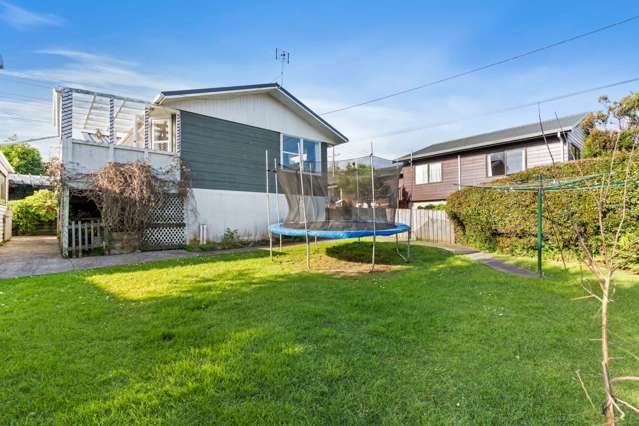 145 Chivalry Road Glenfield_1