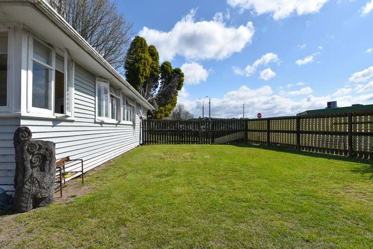 33 Pine Drive Murupara_12